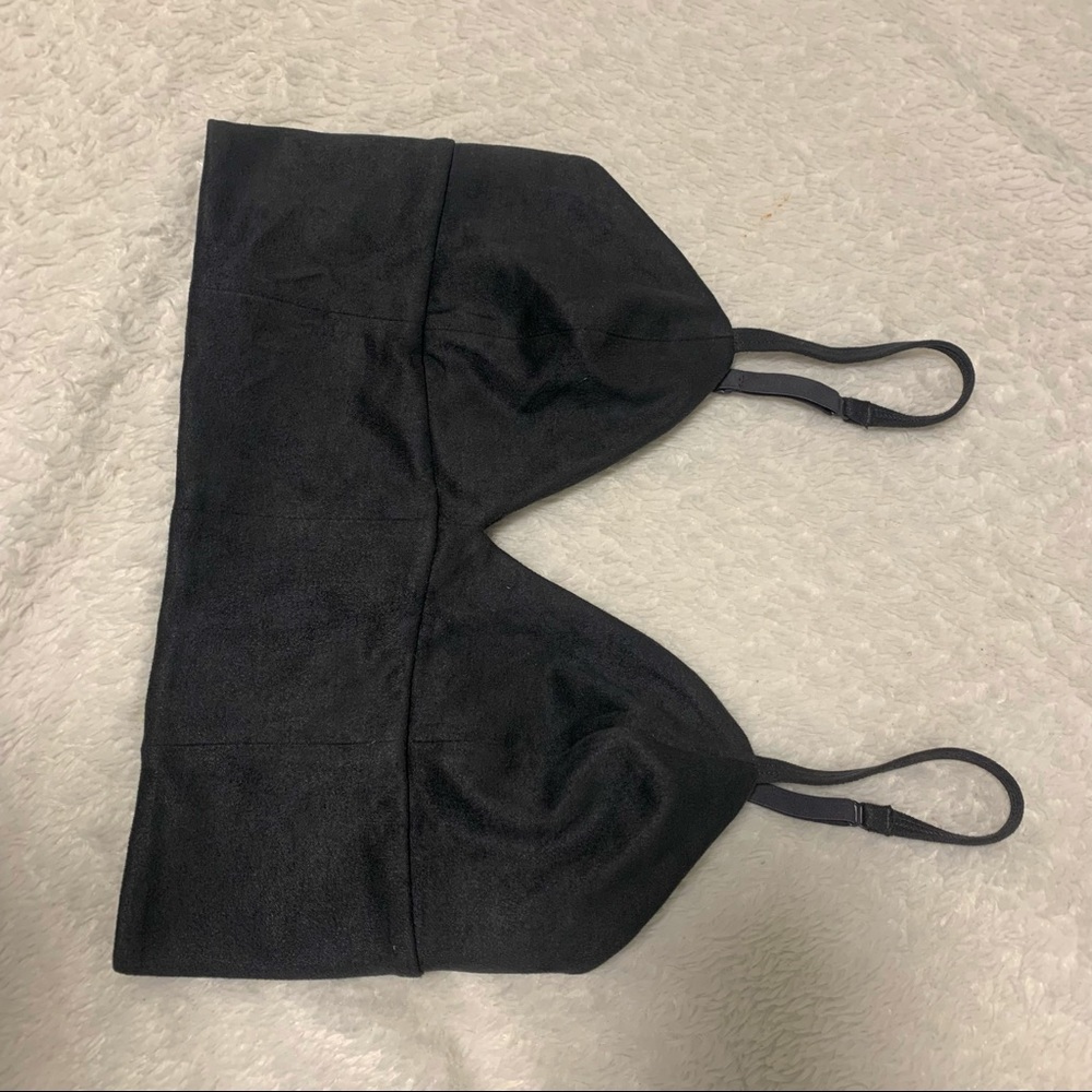 Aritzia, crop top suede. Size 8.